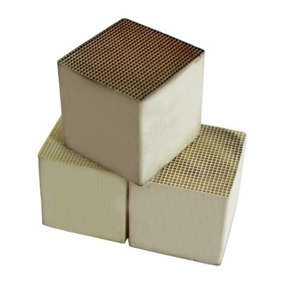 Каталізатар Pd з каштоўных металаў